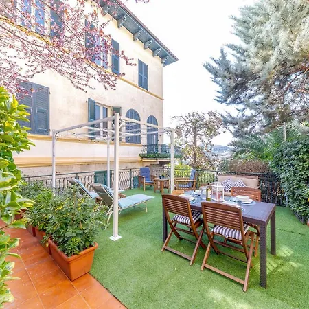 Terrazza • Con Piscina Idromassaggio Parcheggio Gratis • Giardino • Wi-fi Apartment *